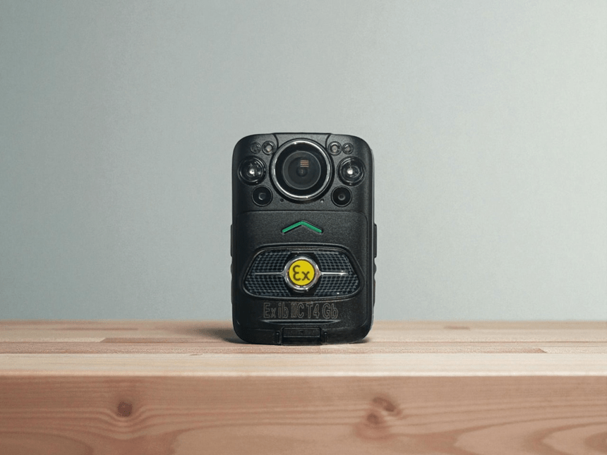 Нагрудный видеорегистратор с взрывозащитой