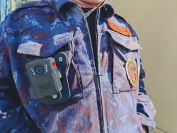 Персональный видеорегистратор на сотруднике ЧОП